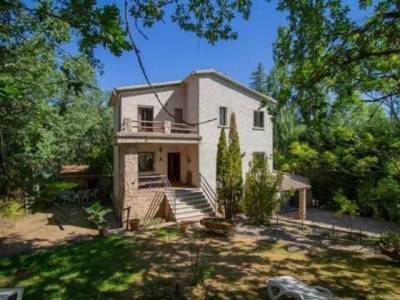 Casa en  Navaluenga, Avila Provincia