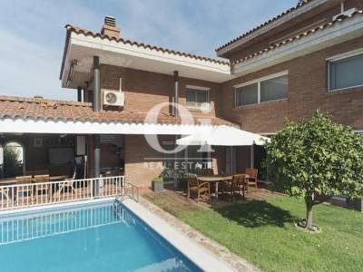 Casa en  Sant Just Desvern, Barcelona Provincia