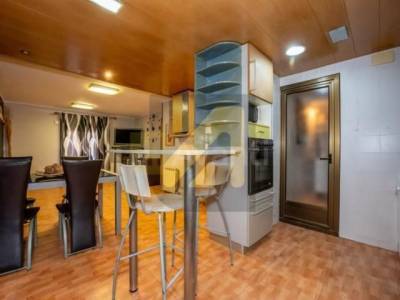 Apartamento en  L'hospitalet De Llobregat, Barcelona Provincia