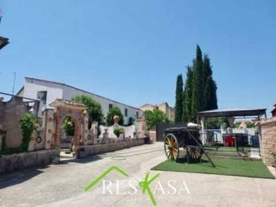 Casa en  El Puente Del Arzobispo, Toledo Provincia