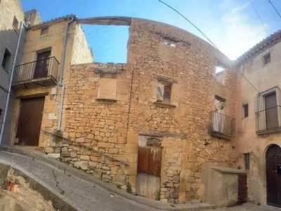 Casa en  Vallbona De Les Monges, Lleida Provincia