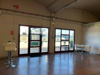 Local Comercial en  Pina De Ebro, Zaragoza Provincia